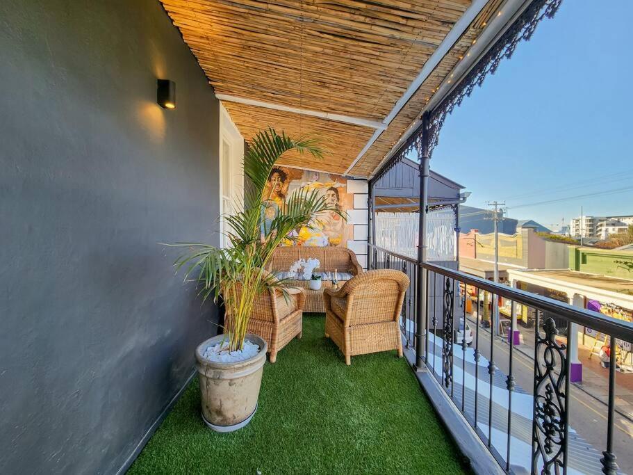 Contemporary And Stylish In Observatory Apartment *