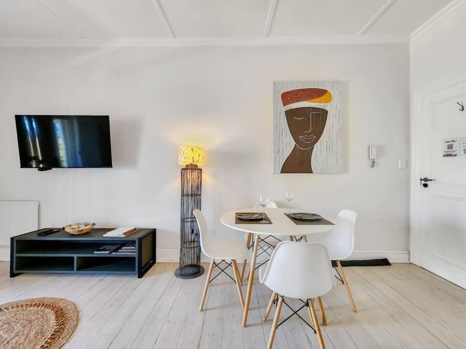 Apartment Contemporary And Stylish In Observatory *